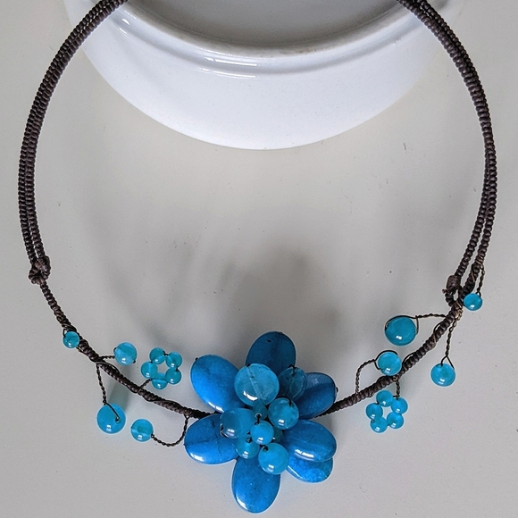 Turquoise Flower Choker Necklace For Women - Picture 5 of 11